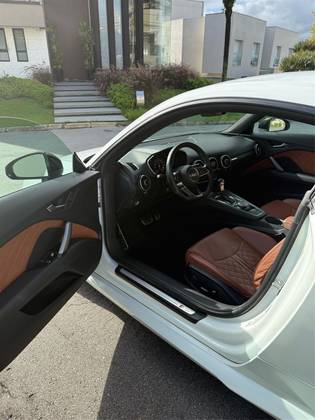 AUDI TT 2.0 TFSI COUPÉ AMBITION 2P GASOLINA S-TRONIC